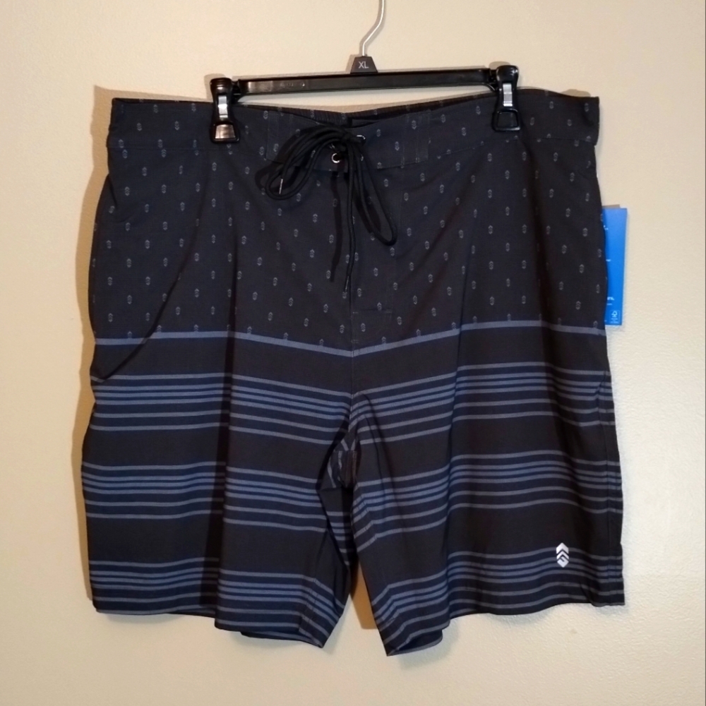 Free Country Swim Short, Diamond Plate Stripe Surf, Black, UPF 50+ Size XL - NWT